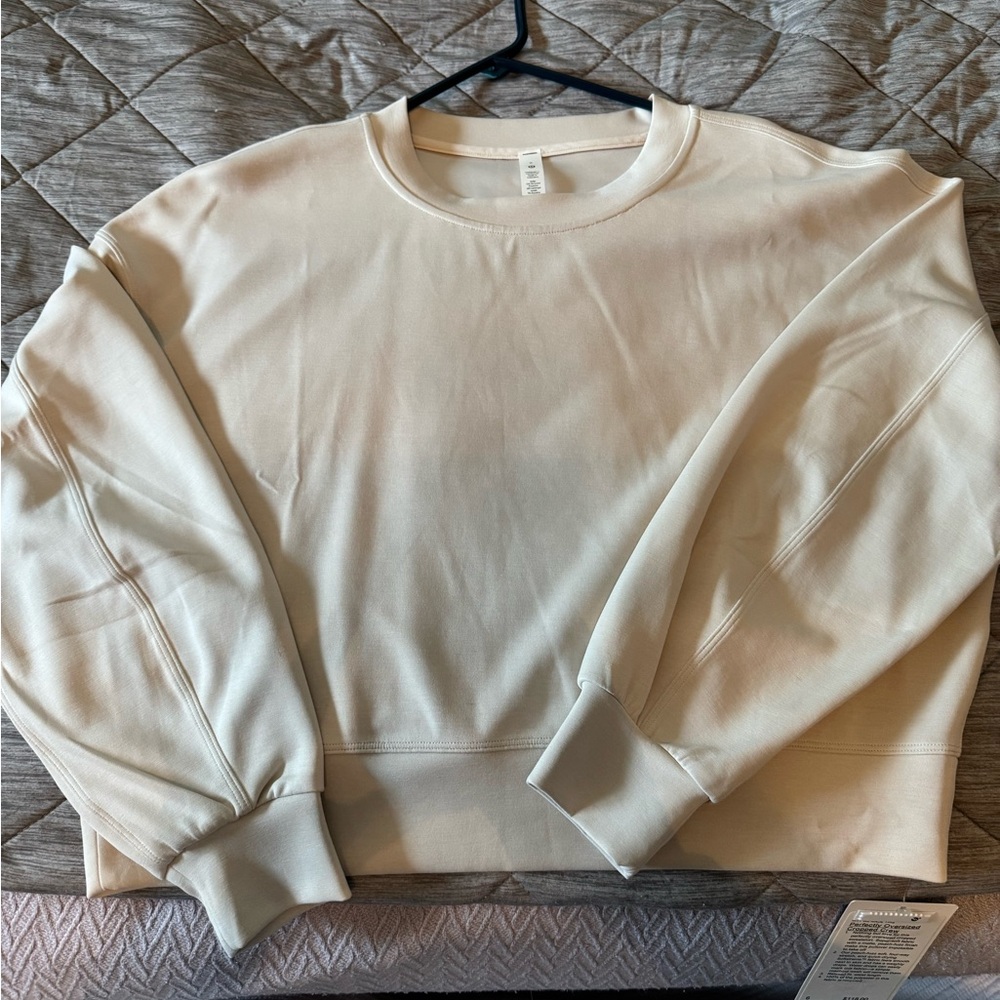 lululemon athletica off-white Crew Neck Sweatshirt.  NWT.
